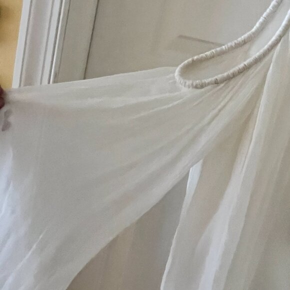 Elizabeth and James white blouse size L - Picture 4 of 8